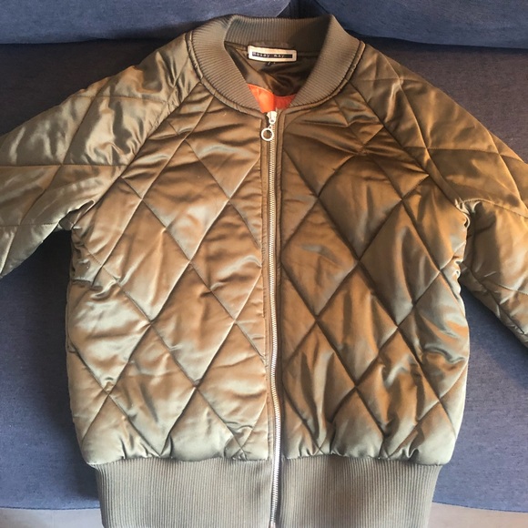 Green diamond bomber jacket w/ zipper. - Picture 5 of 5